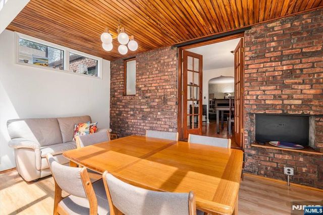 512 Fairidge Terrace, Teaneck, NJ 07666