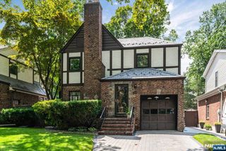 512 Fairidge Terrace, Teaneck, NJ 07666