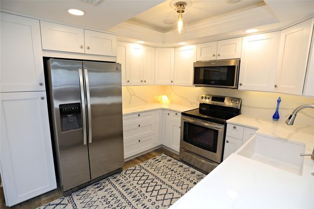 103 1ST STREET E 113, Tierra Verde, FL 33715