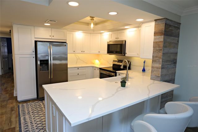 103 1ST STREET E 113, Tierra Verde, FL 33715