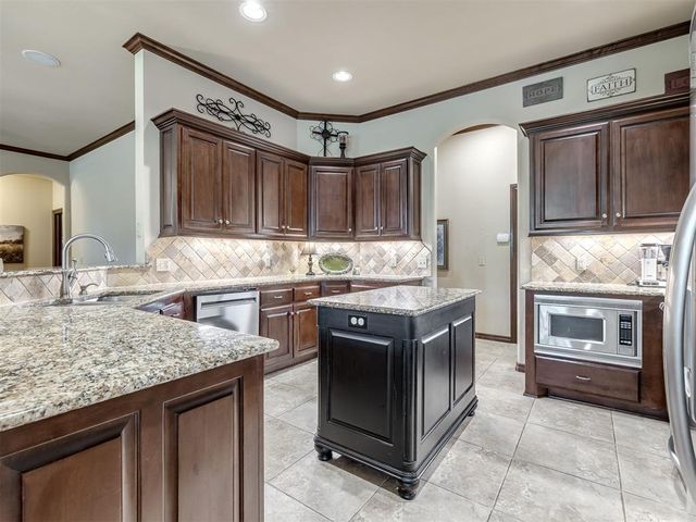 2705 SW 137th Street, Oklahoma City, OK 73170
