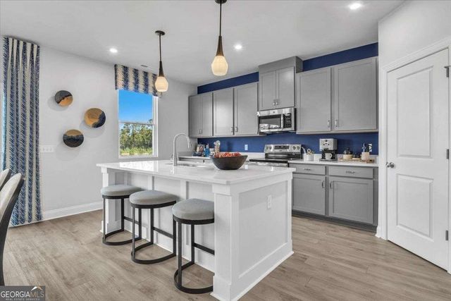 75 Hickory Grove Avenue, Lawrenceville, GA 30046