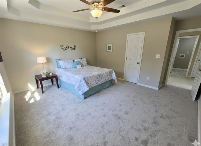 6114 Lenoir CIR, Norfolk, VA 23513