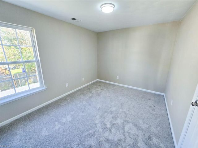 6114 Lenoir CIR, Norfolk, VA 23513