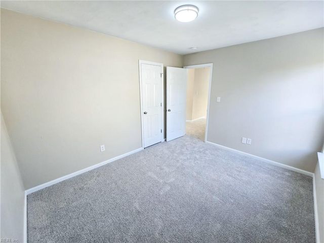 6114 Lenoir CIR, Norfolk, VA 23513