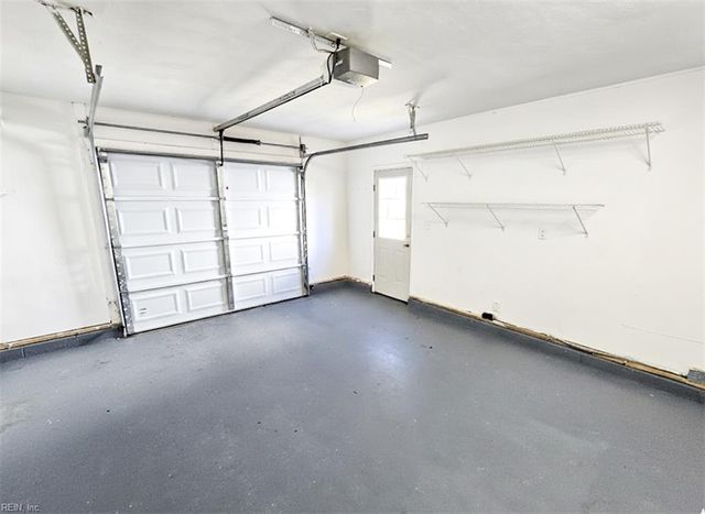 6114 Lenoir CIR, Norfolk, VA 23513