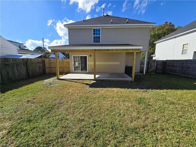 6114 Lenoir CIR, Norfolk, VA 23513