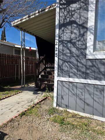 1301 E Avenue I SPC 225, Lancaster, CA 93535