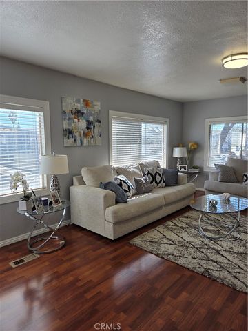 1301 E Avenue I SPC 225, Lancaster, CA 93535