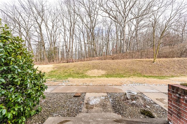 384 Northgate Dr T, Washington Twp, PA 15613