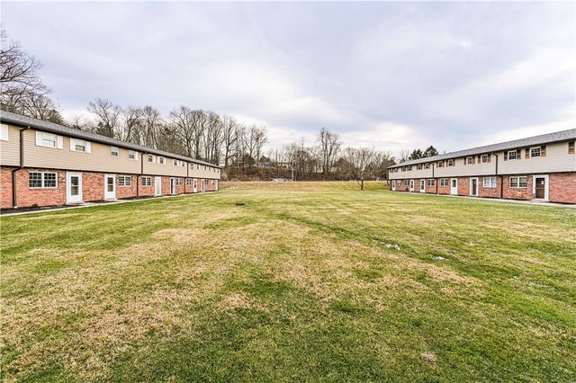 384 Northgate Dr T, Washington Twp, PA 15613