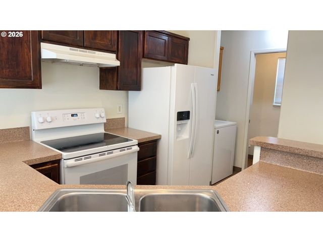 340 Nw CONNELL Ave, Hillsboro, OR 97124