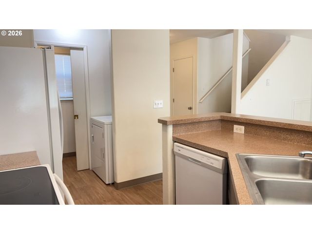 340 Nw CONNELL Ave, Hillsboro, OR 97124