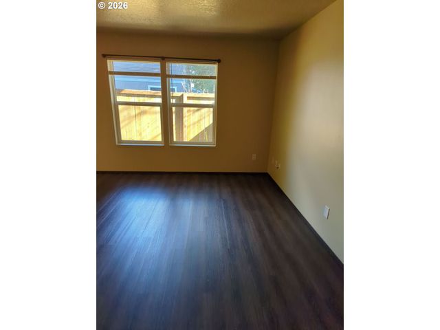 340 Nw CONNELL Ave, Hillsboro, OR 97124