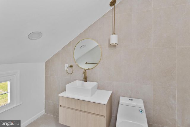 10 FRONT ST, Chesterfield, NJ 08515