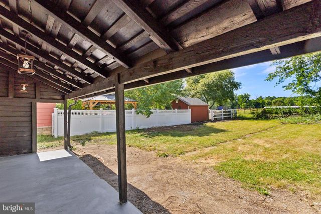 10 FRONT ST, Chesterfield, NJ 08515