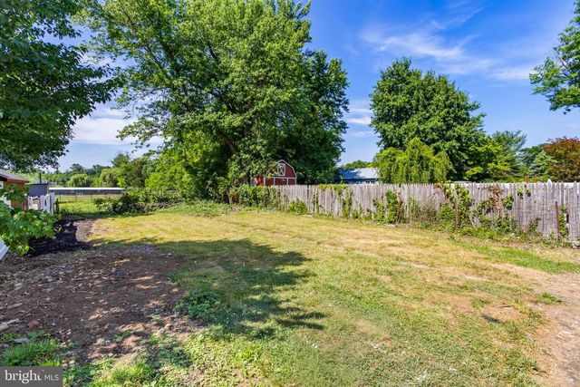 10 FRONT ST, Chesterfield, NJ 08515
