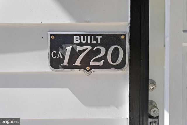 10 FRONT ST, Chesterfield, NJ 08515