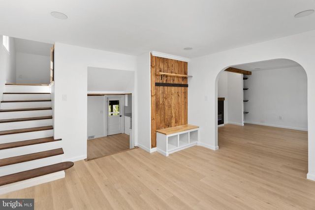 10 FRONT ST, Chesterfield, NJ 08515
