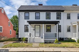10 FRONT ST, Chesterfield, NJ 08515