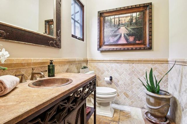 12220 Heritage, Gilroy, CA 95020