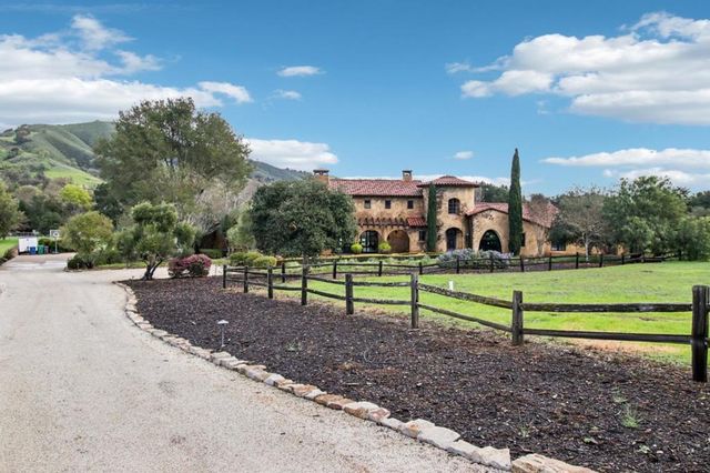 12220 Heritage, Gilroy, CA 95020