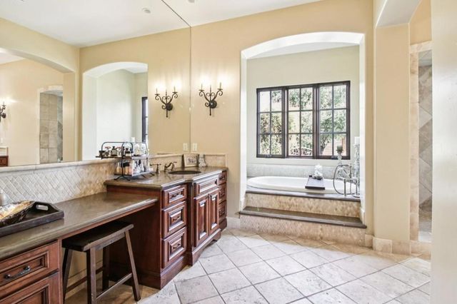 12220 Heritage, Gilroy, CA 95020