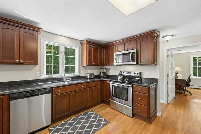 28 Whitman, Stow, MA 01775