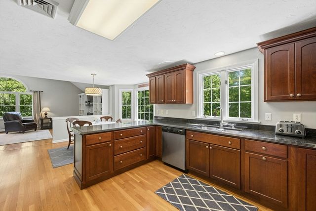 28 Whitman, Stow, MA 01775