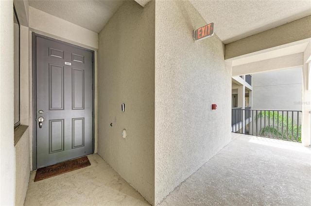 18008 GAWTHROP DRIVE 302, Bradenton, FL 34211