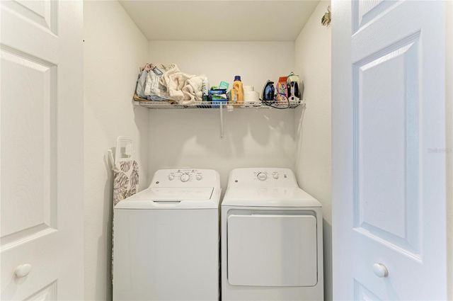 18008 GAWTHROP DRIVE 302, Bradenton, FL 34211
