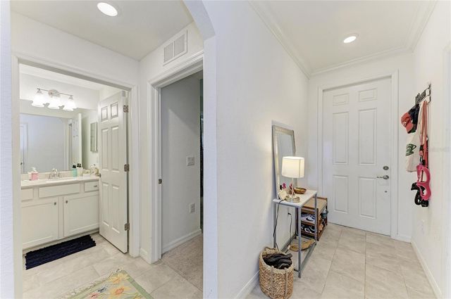 18008 GAWTHROP DRIVE 302, Bradenton, FL 34211
