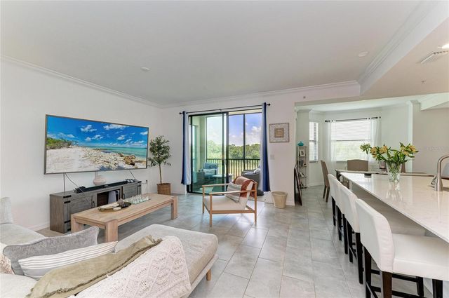 18008 GAWTHROP DRIVE 302, Bradenton, FL 34211