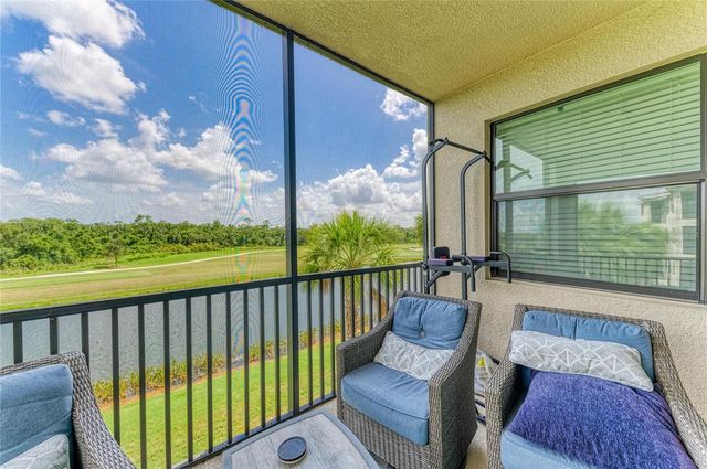 18008 GAWTHROP DRIVE 302, Bradenton, FL 34211