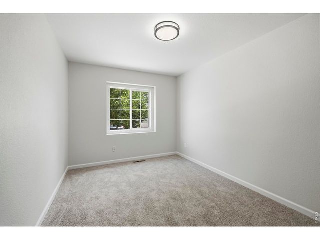 4199 Cripple Creek Dr, Loveland, CO 80538
