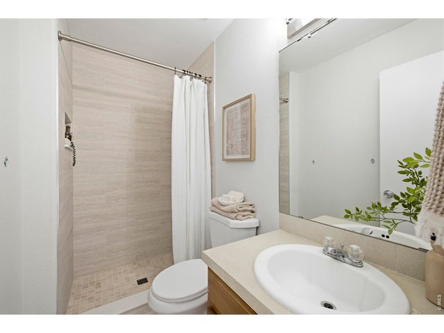 4199 Cripple Creek Dr, Loveland, CO 80538