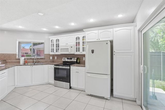9709 SW 146th Ct, Miami, FL 33186