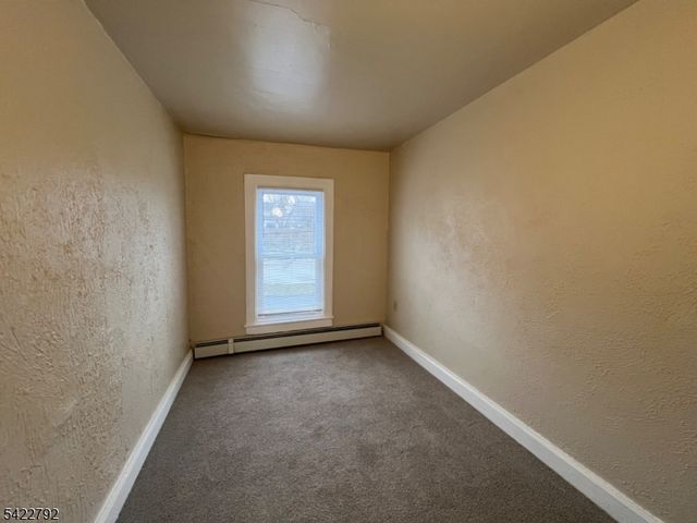 214 Washington St, Phillipsburg Town, NJ 08865