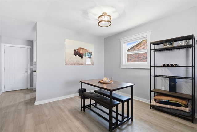 212 Queen Drive 208-212, Hewitt, TX 76643