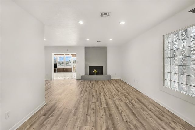 13765 EAGLESNEST BAY Dr, Corpus Christi, TX 78418