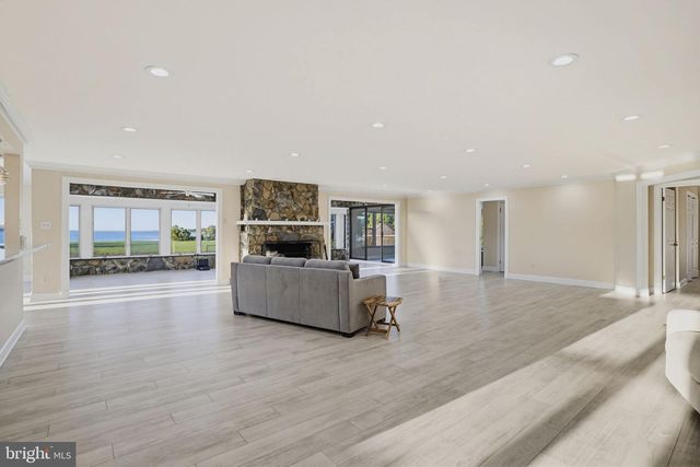 9100 LANSEAIR FARM, Welcome, MD 20693