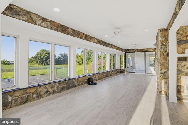 9100 LANSEAIR FARM, Welcome, MD 20693