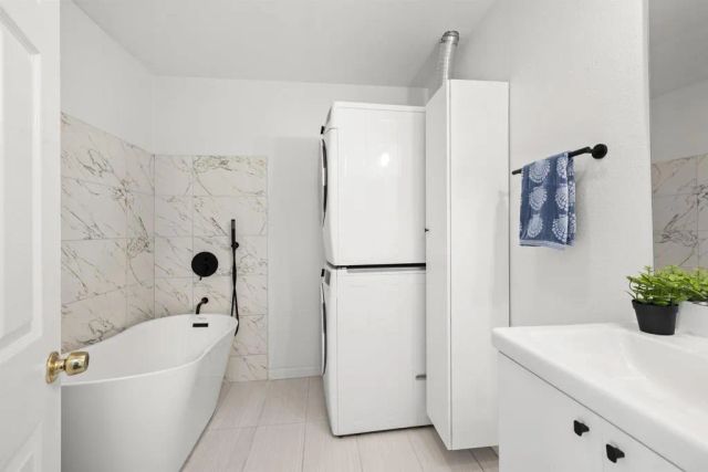 1460 Seacoast Drive 11, Imperial Beach, CA 91932