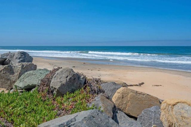 1460 Seacoast Drive 11, Imperial Beach, CA 91932
