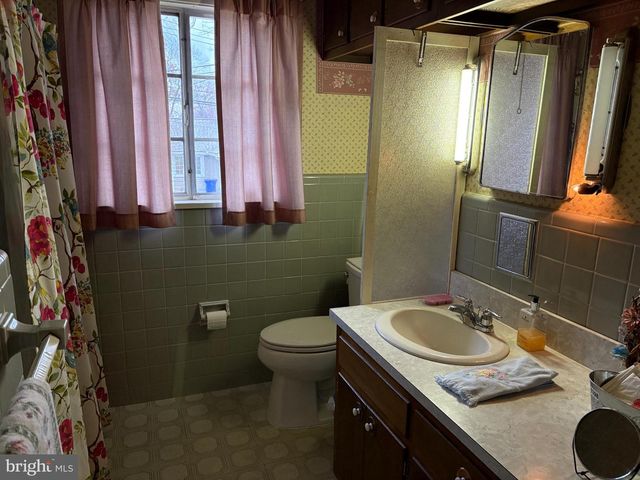 1026 ELMWOOD DR, Pottstown, PA 19464