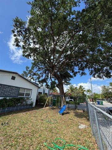 1226 NE 112th St 1226, Miami, FL 33161