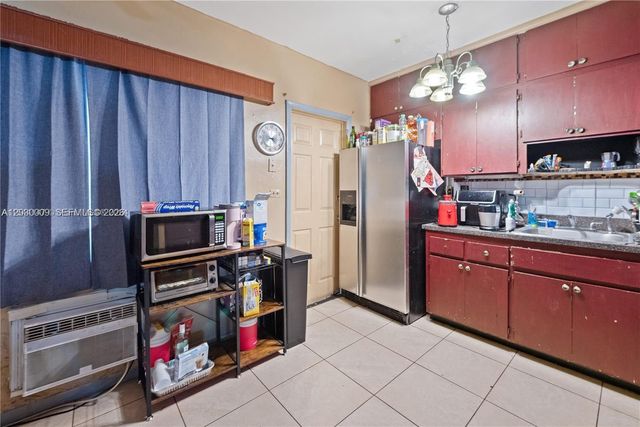 1226 NE 112th St 1226, Miami, FL 33161