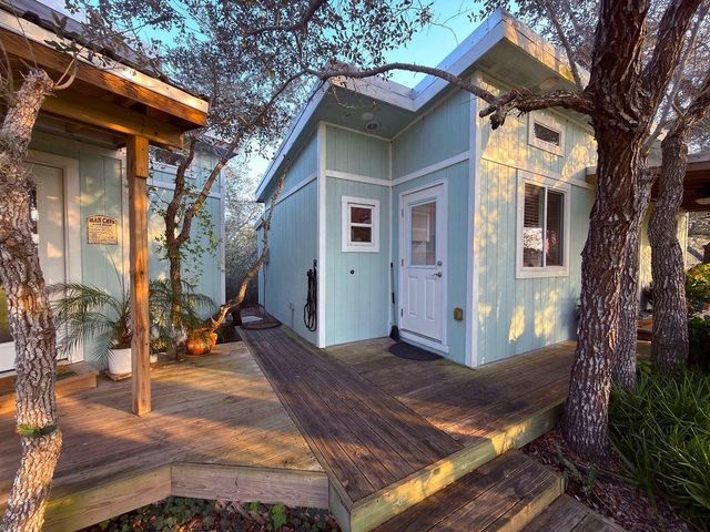 178 Kluge Trail, Rockport, TX 78382