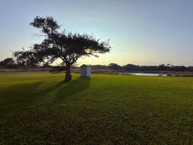 178 Kluge Trail, Rockport, TX 78382