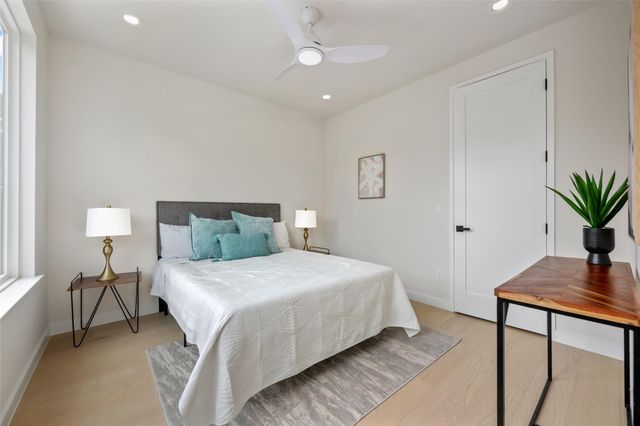 4324 Airport BLVD B, Austin, TX 78722